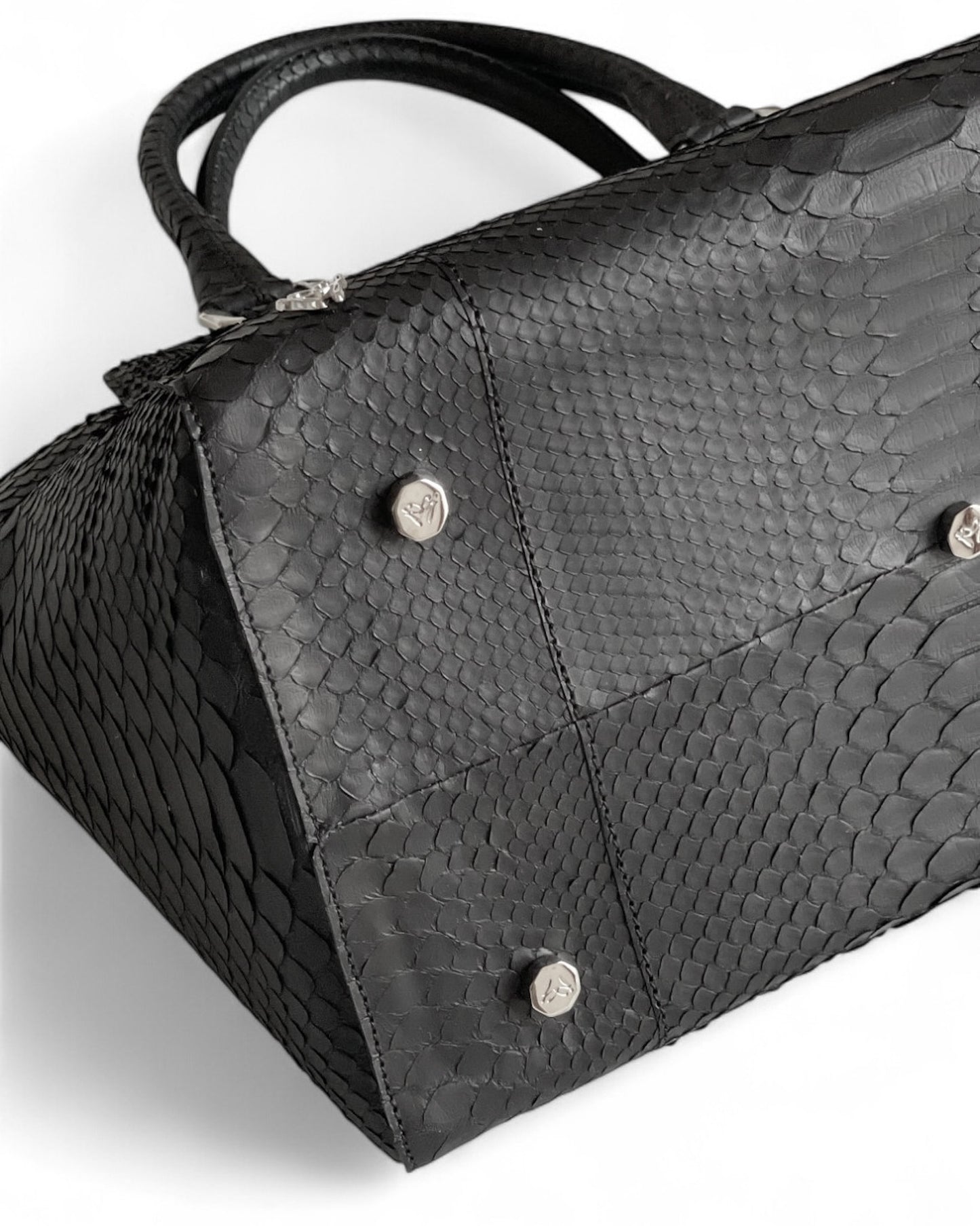 Fine Leather Bag 4930 Nero Oppaco